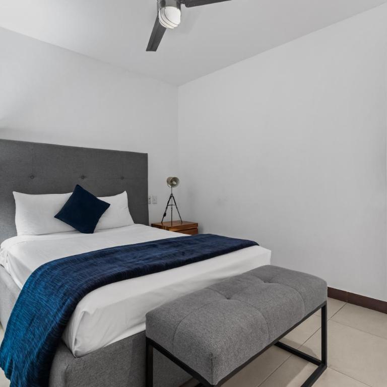 Stylish Apartment Near "Los Muertos" Beach - One-Bedroom Apartment - 6