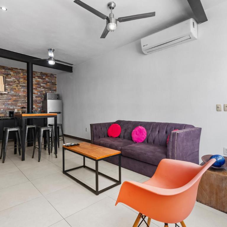 Stylish Apartment Near "Los Muertos" Beach - One-Bedroom Apartment - 15