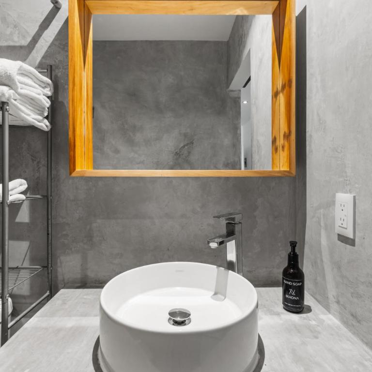 Stylish Apartment Near "Los Muertos" Beach - One-Bedroom Apartment - 16