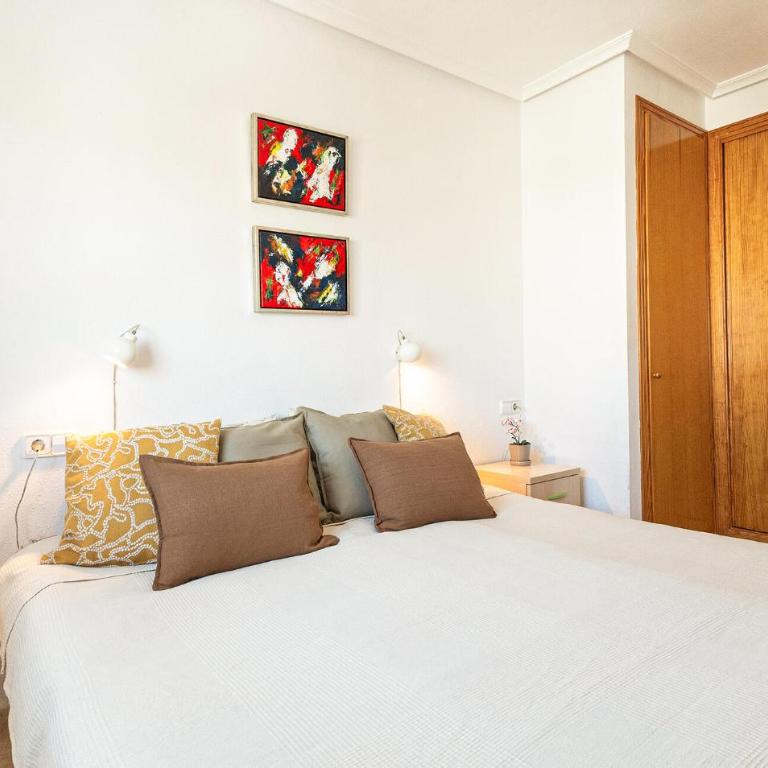 Lovely Apartment In Santa Pola With Swimming Pool - Apartamento de 2 dormitorios - 10