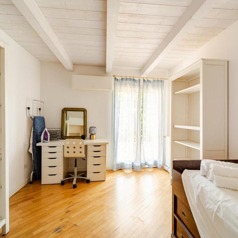 Al Platano Orientale - Three-Bedroom Apartment - 12
