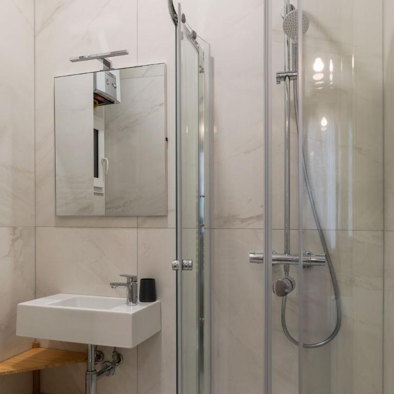 GuestHost - Elegant&Central APT in Piazza Bologna - Appartamento con 2 Camere da Letto - 14