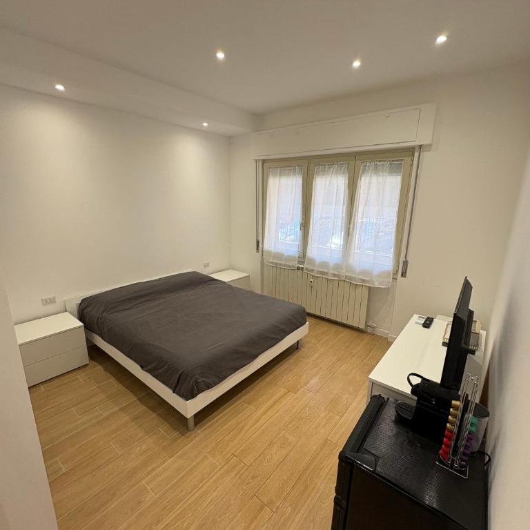 La Meridiana Roma - Camera Matrimoniale con Bagno Privato - 1