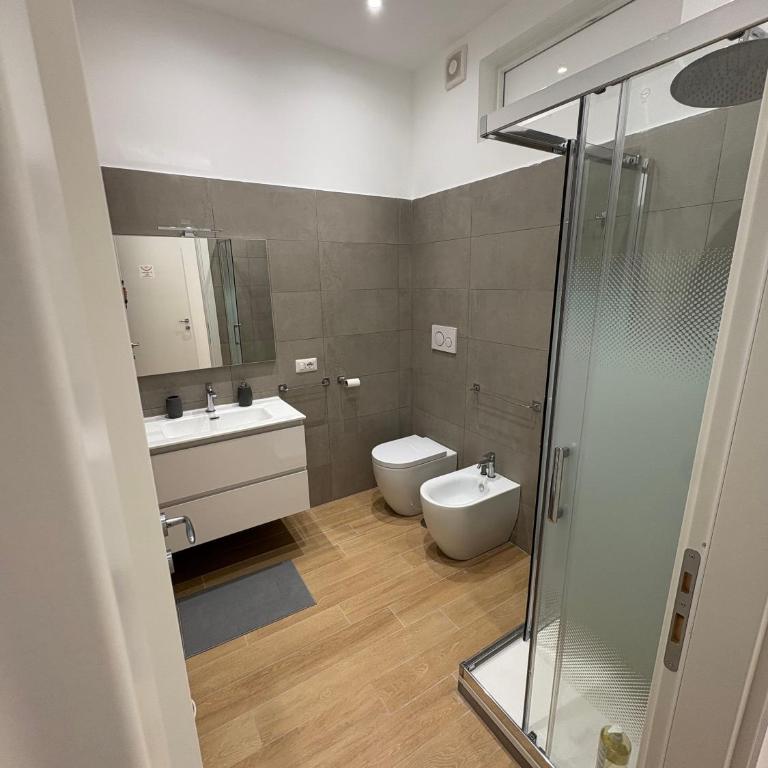 La Meridiana Roma - Camera Matrimoniale con Bagno Privato - 5