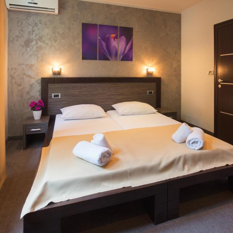 Villa Mystique - Economy Dvokrevetna Soba sa Bračnim Krevetom/Zasebnim Krevetima - 3