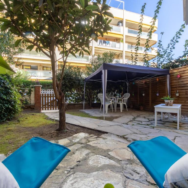 Moderno, con acceso y Jardín Privado, Playa a 50 m - One-Bedroom Apartment with Garden - 8