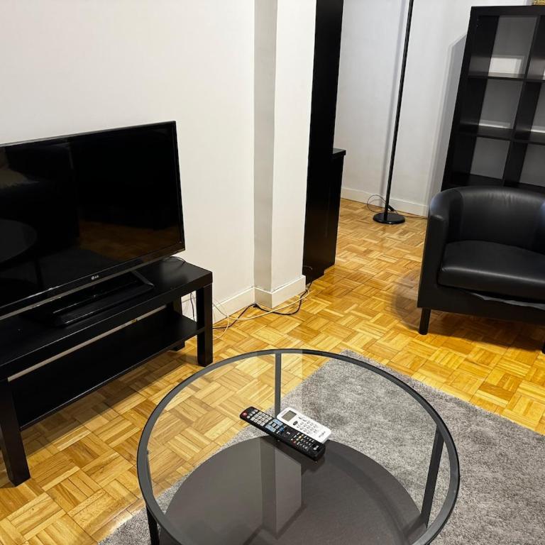 Exyca Homes Retiro - Two-Bedroom Apartment - 5
