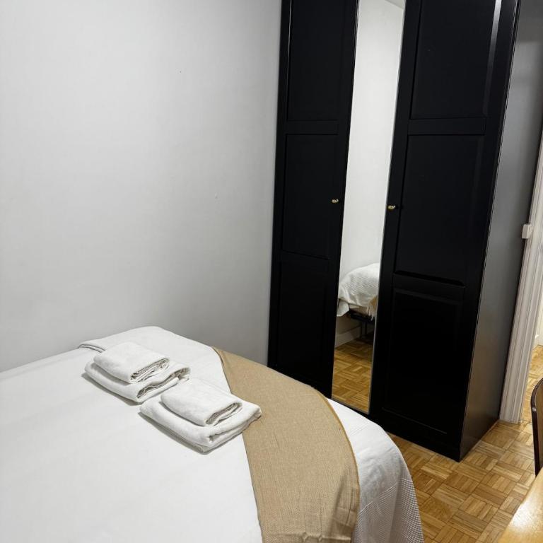 Exyca Homes Retiro - Two-Bedroom Apartment - 10