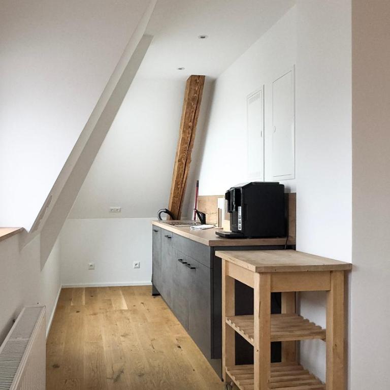 Modernes Maisonette-Apartment mit Terrasse I Augsburg City - Three-Bedroom Apartment - 9