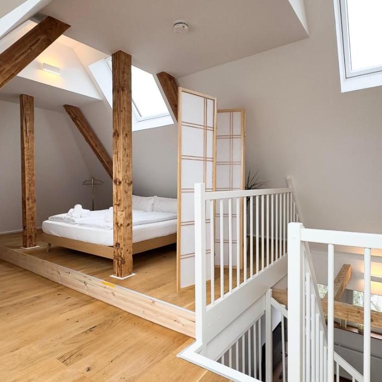 Modernes Maisonette-Apartment mit Terrasse I Augsburg City - Three-Bedroom Apartment - 21