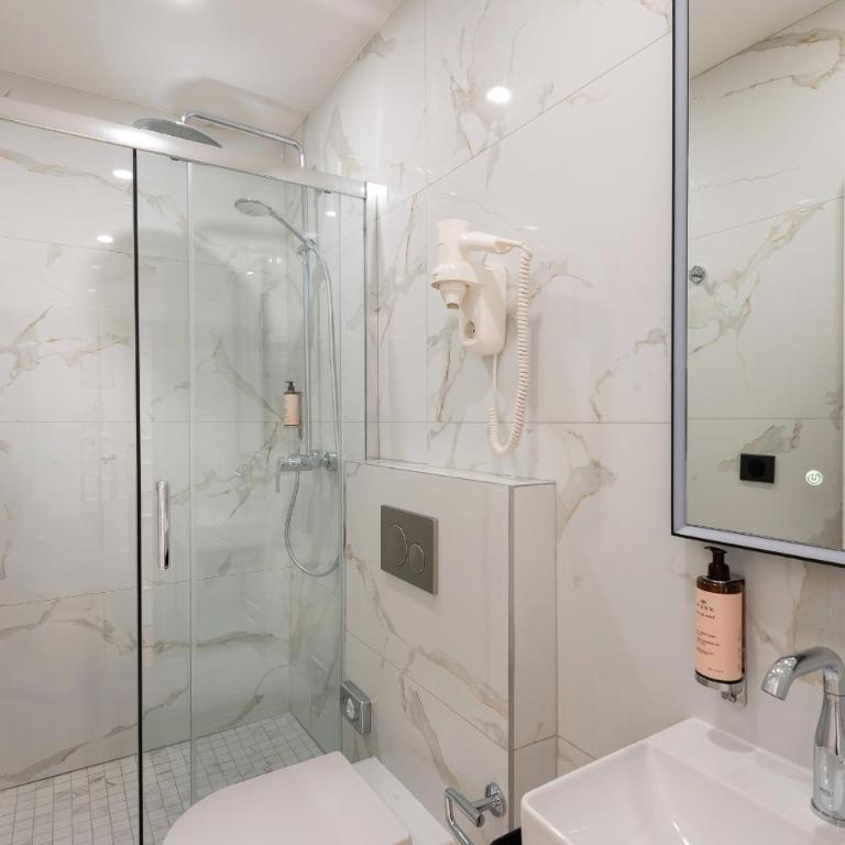 Les Suites Tour Eiffel - Suite 1 Chambre - 4