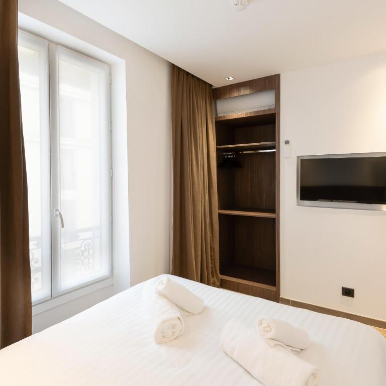 Les Suites Tour Eiffel - Suite 1 Chambre - 9