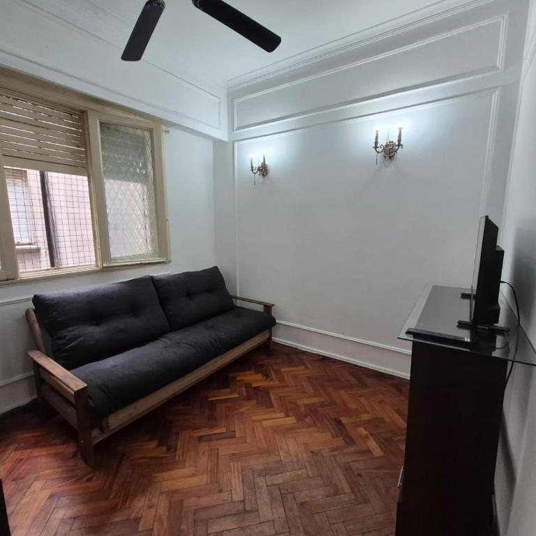 Departamento 2 ambientes con amplia sala en el centro - One-Bedroom Apartment - 9
