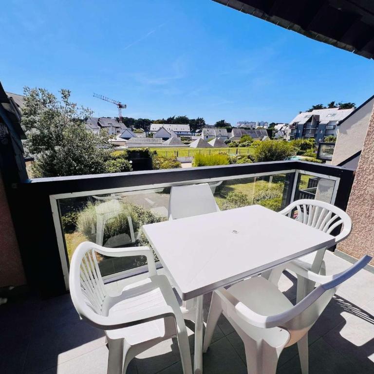 Quiberon : Charmant T2 avec piscine, terrasse, parking, proche plage - 4 pers. - FR-1-478-174 - Appartement (4 Adultes) - 15