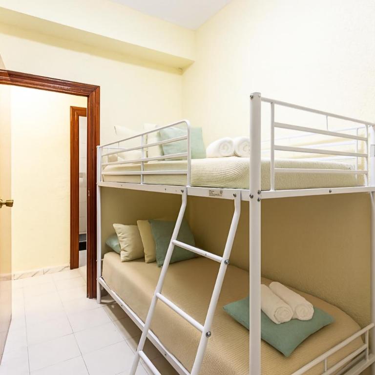 Alicante Histórico - Three-Bedroom Apartment - 25