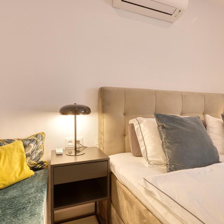 022 Stylish & Modern Fuengirola Apt, Near Beach - Apartamento de 2 dormitorios con balcón - 16