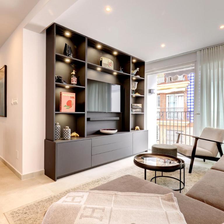 022 Stylish & Modern Fuengirola Apt, Near Beach - Apartamento de 2 dormitorios con balcón - 9