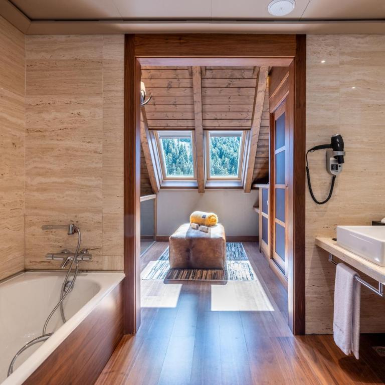 Hotel Val de Neu G.L. - Suite Real - 5