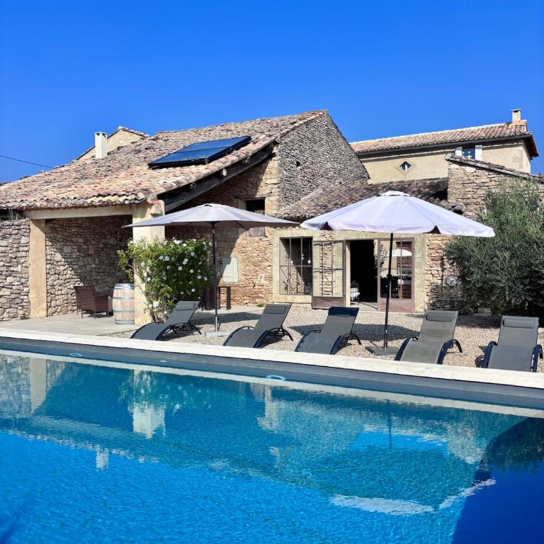Mas Provençal avec piscine à Gordes - Villa avec Piscine Privée - 1