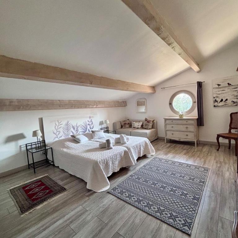 Mas Provençal avec piscine à Gordes - Villa avec Piscine Privée - 76