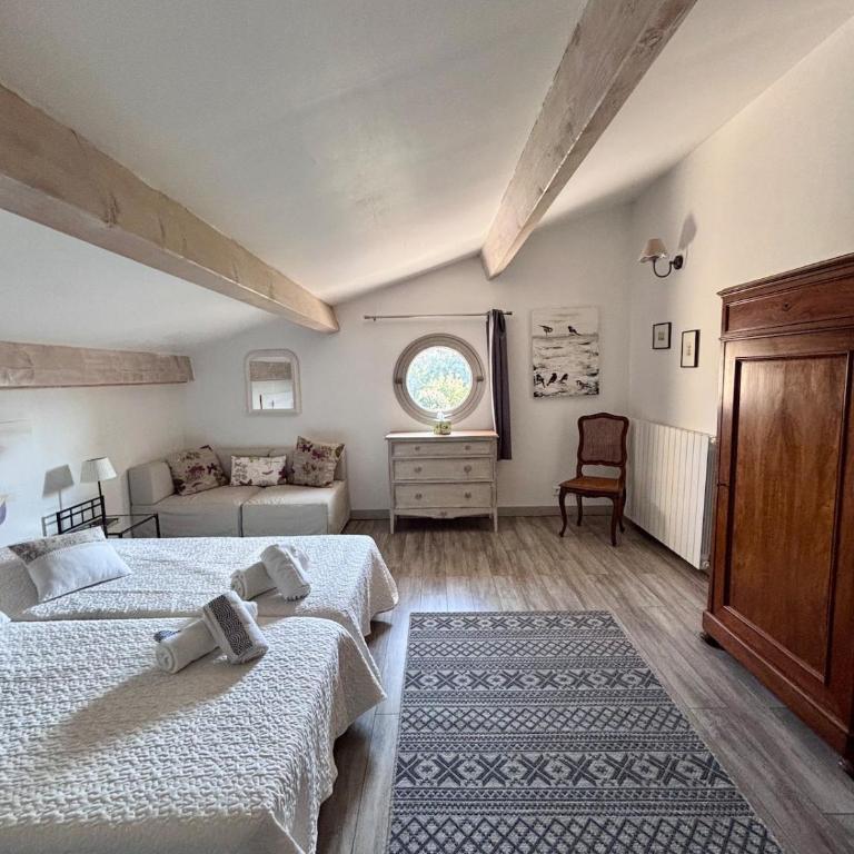 Mas Provençal avec piscine à Gordes - Villa avec Piscine Privée - 85