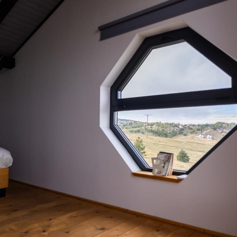HUUT - Two-Bedroom Villa - 32