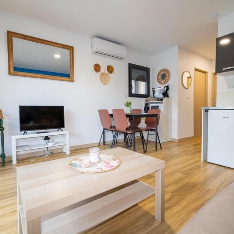 Gîte Le Parmé' nid 3 lits parking privé terrasse - Appartement 2 Chambres avec Terrasse - 31