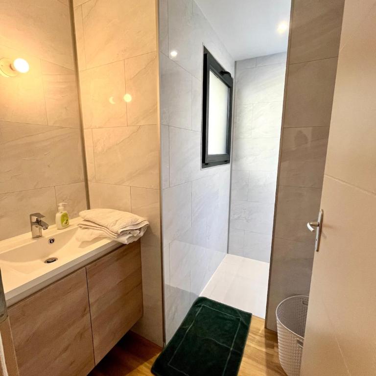 Gîte Le Parmé' nid 3 lits parking privé terrasse - Appartement 2 Chambres avec Terrasse - 34