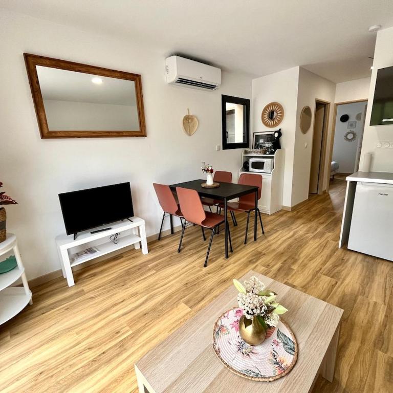 Gîte Le Parmé' nid 3 lits parking privé terrasse - Appartement 2 Chambres avec Terrasse - 41