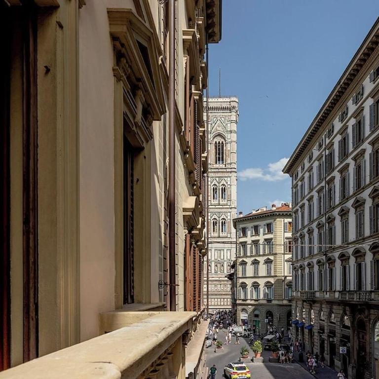 Charm Florence Apartment - Appartamento con 2 Camere da Letto - 2