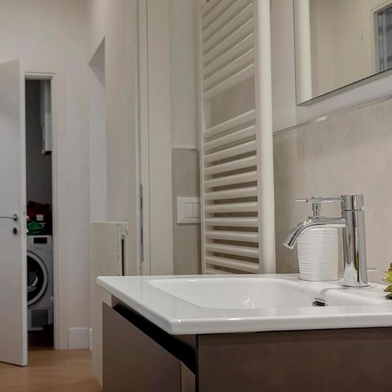 Charm Florence Apartment - Appartamento con 2 Camere da Letto - 20