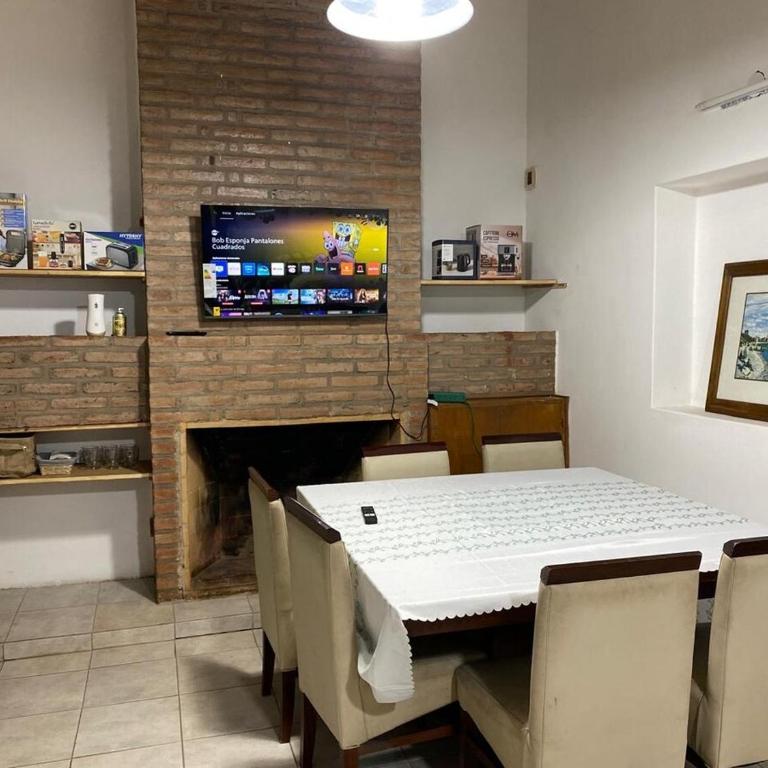 Departamento cómodo y tranquilo con estacionamiento , parrilla y patio - Room #1518229001 - 5