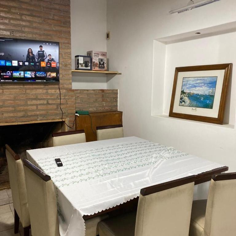 Departamento cómodo y tranquilo con estacionamiento , parrilla y patio - Room #1518229001 - 10