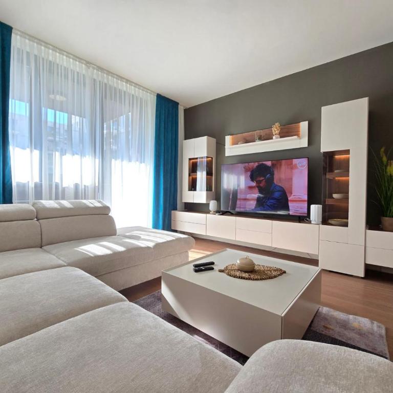 BW Quartet 303 deluxe apartments - Two-Bedroom Apartment - 13