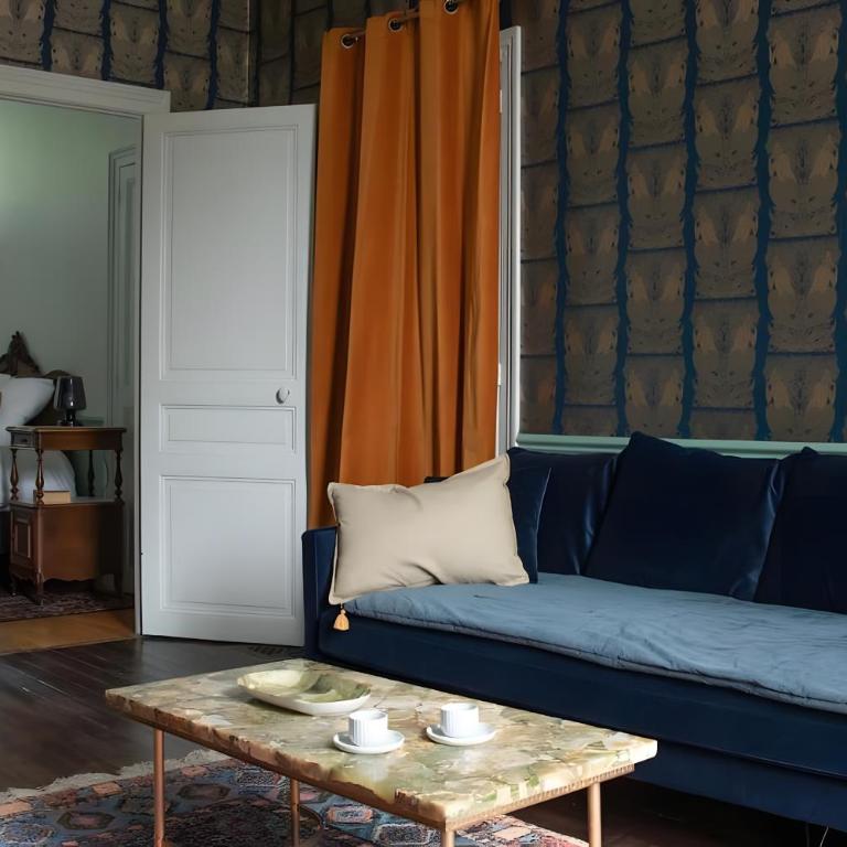 Appartement vintage - Reims centre - Apartamento de 1 Dormitorio con balcón y vistas a la ciudad - 17