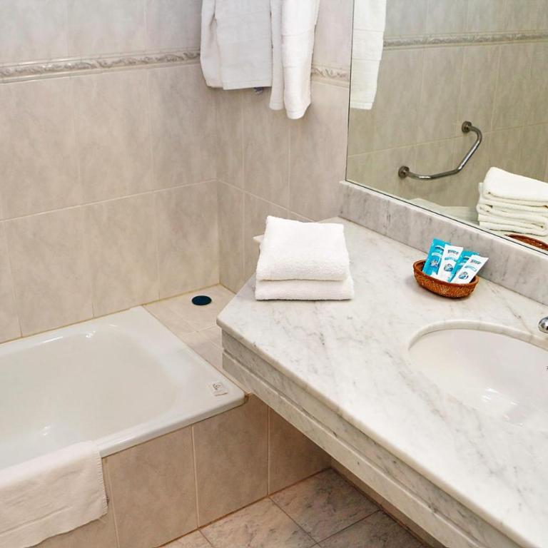 Paradores Austral Bahia Blanca - Habitación Doble - 2 camas - 1