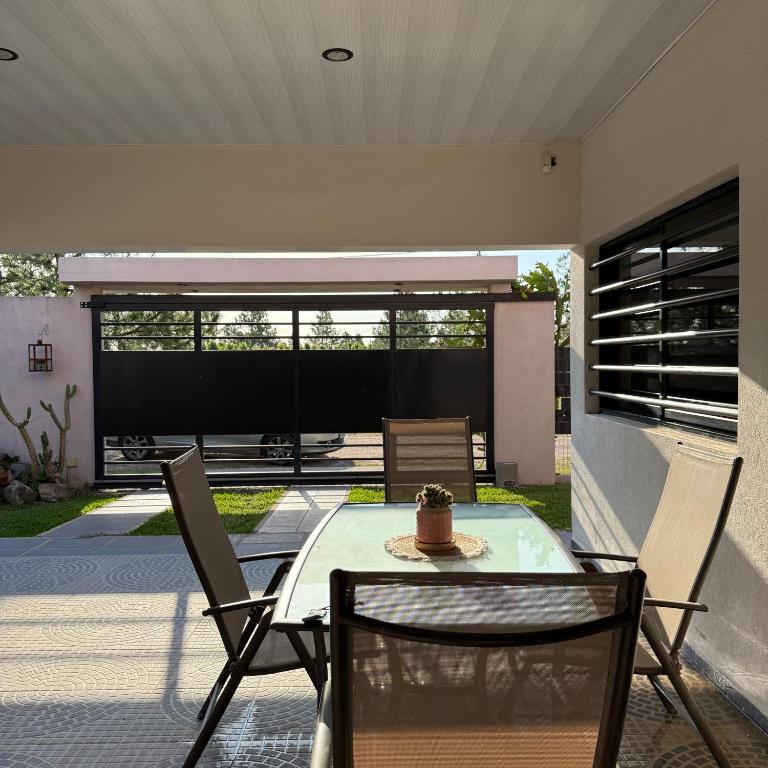 Sumergite en una gran piscina o jacuzzi - Casa de 2 dormitorios - 86