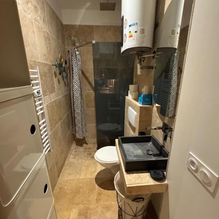 Charmant appartement au cœur historique de Narbonne - One-Bedroom Apartment - 12