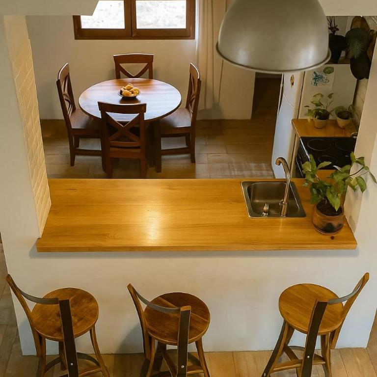Munay - Three-Bedroom House - 4