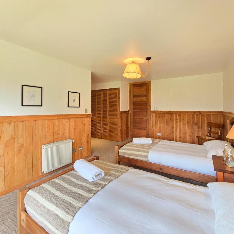 Andes Lodge, Puelo Patagonia - Twin Room - 3
