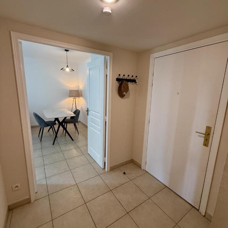 DAPHNE, appartement piscine - Appartement - 9