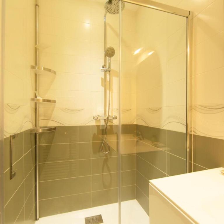 Appartement Villa De L'Arche en plein centre-ville - Apartment - 18