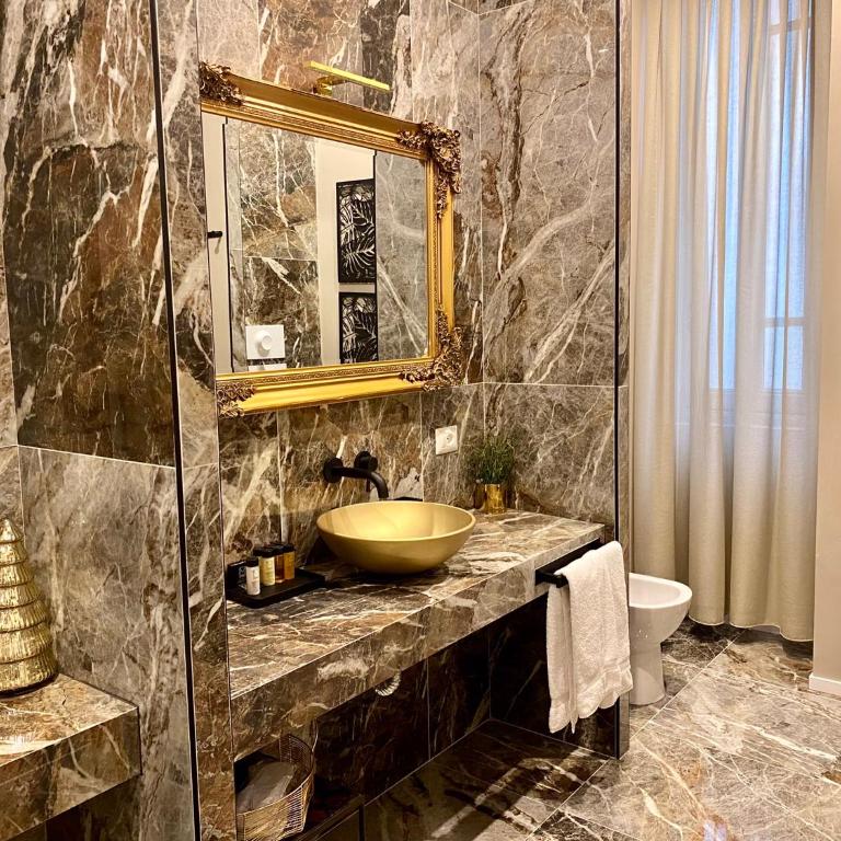 INTOMILAN I Elegant Apartments in Duomo - Monolocale Queen Deluxe - 17