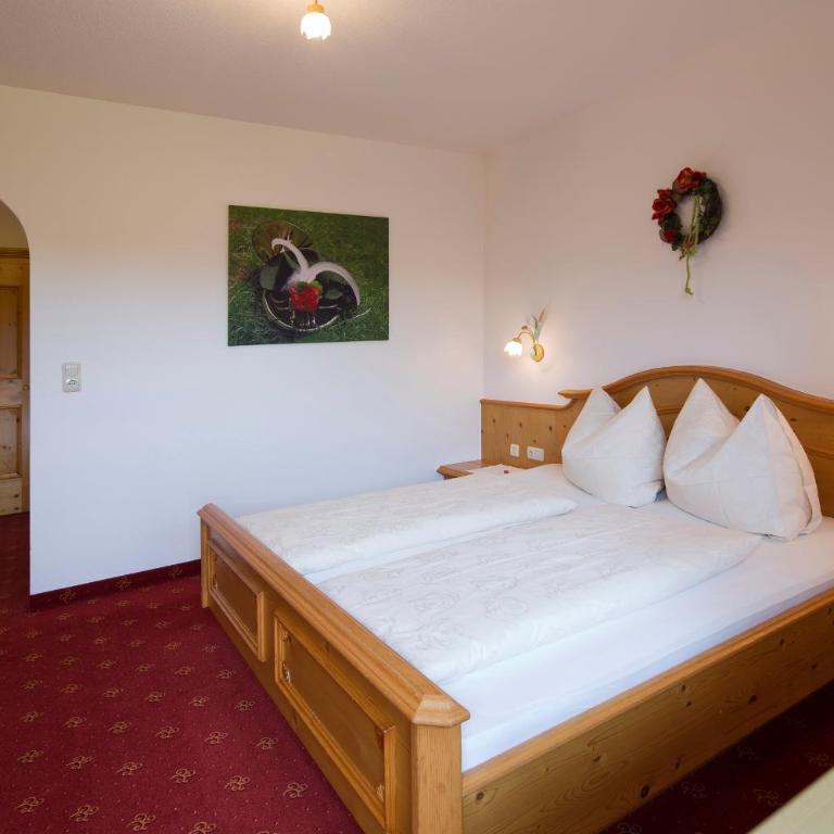 Gästehaus Brantlhof Zimmer und Ferienwohnungen in Going am Wilden Kaiser - Doppel-/Zweibettzimmer mit Balkon - 1