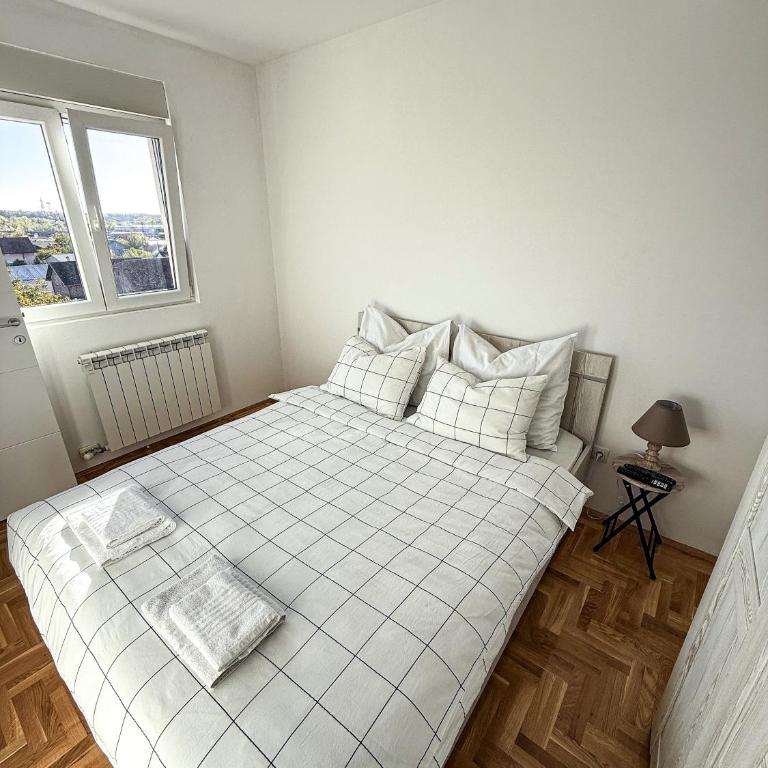 Limpio Apartman - Deluxe Room (2 Adults + 1 Child) - 24