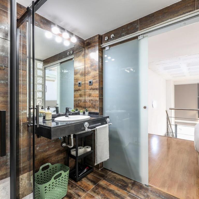 Luxurious Duplex in Madrid - One-Bedroom Apartment - 21