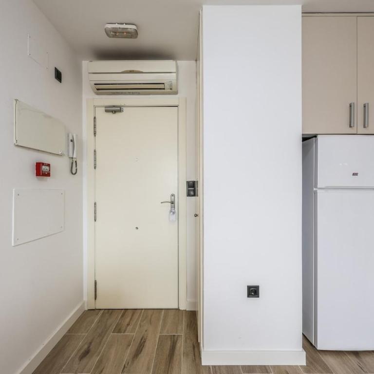 Luxurious Duplex in Madrid - One-Bedroom Apartment - 26
