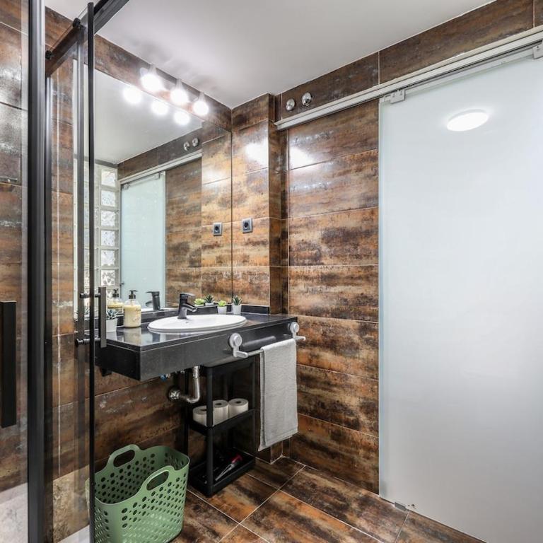Luxurious Duplex in Madrid - One-Bedroom Apartment - 31
