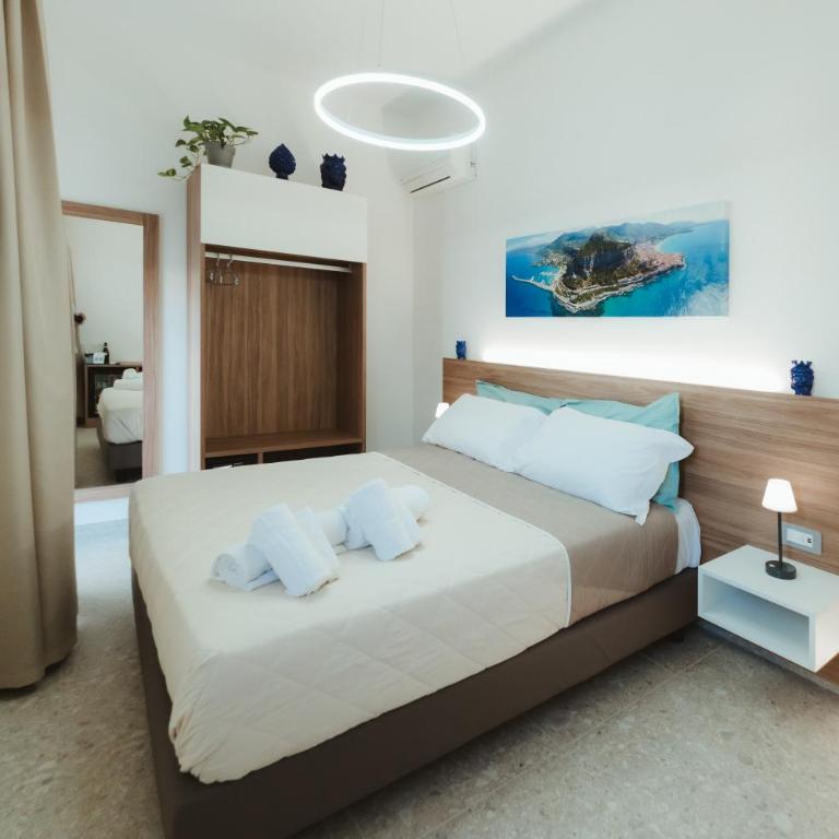 Verga 16 Deluxe Cefalù Apartments - Camera King Standard - 20