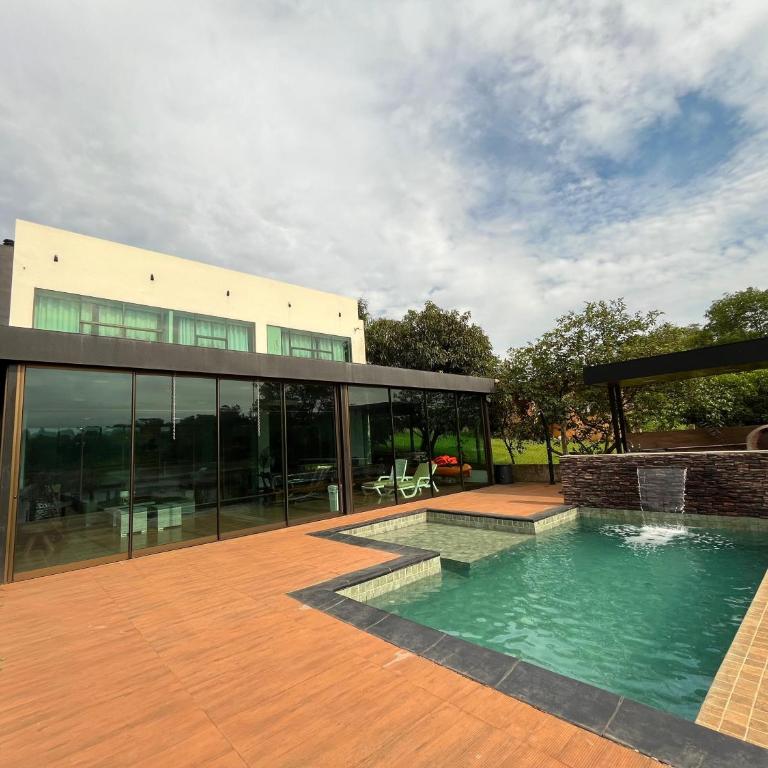 Casa Sobre El Lago - Three-Bedroom House - 14